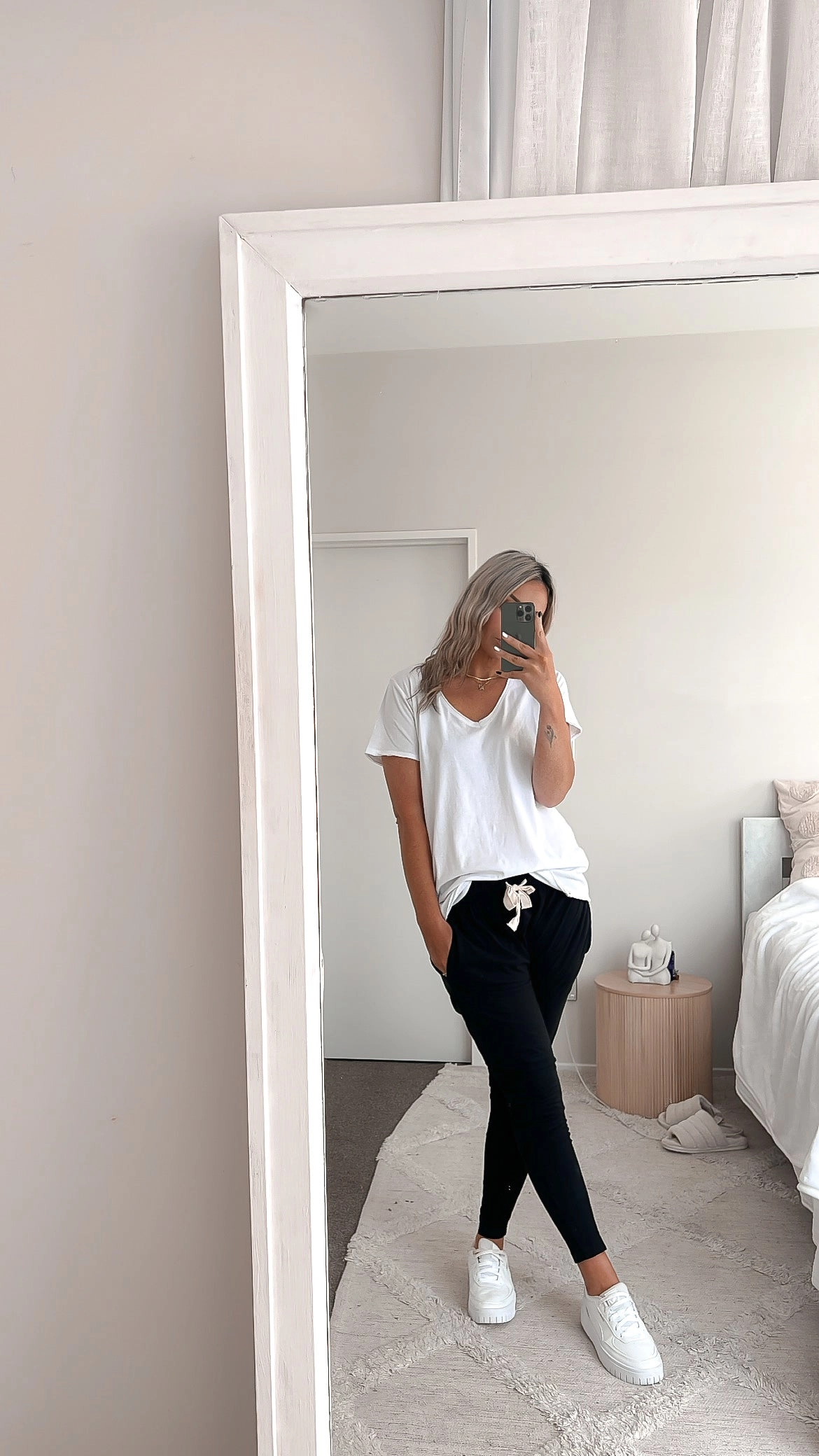 Silent Theory Fluid Pants Black