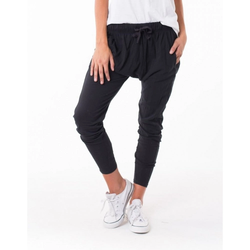 Silent Theory Fluid Pants Black